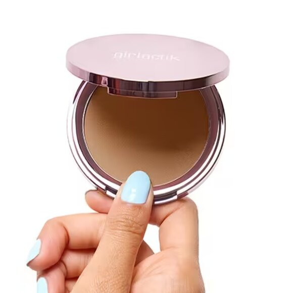 Girlactik Luminous Face Powder - Picture 1 of 3